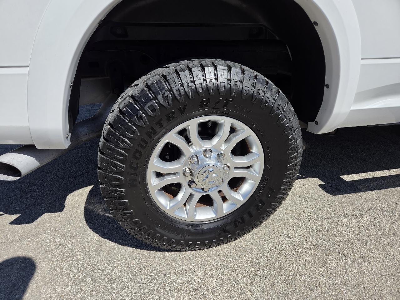 RAM 2500 4WD Crew Cab 149" Laramie 2015