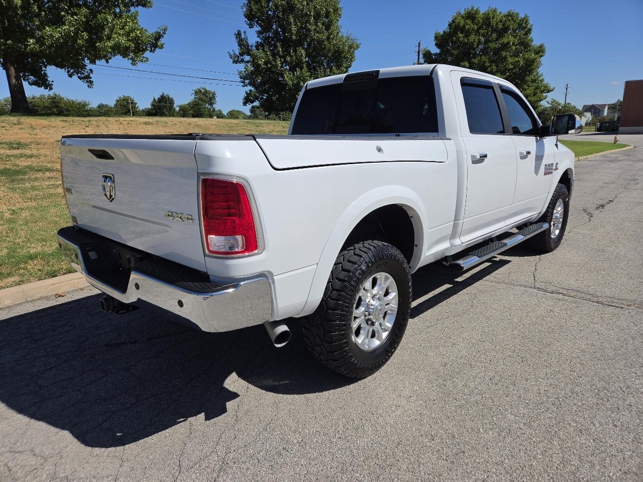 RAM 2500 4WD Crew Cab 149" Laramie 2015