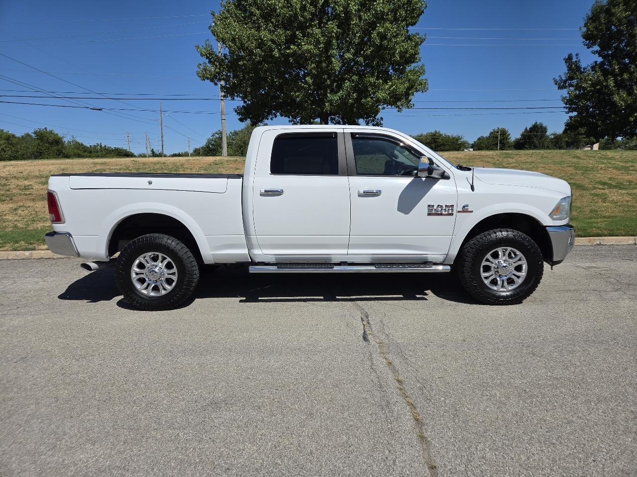 RAM 2500 4WD Crew Cab 149" Laramie 2015
