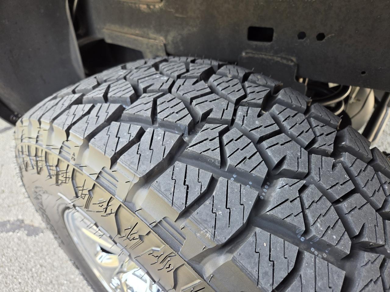 RAM 2500 Big Horn 4x4 Crew Cab 8' Box 2021