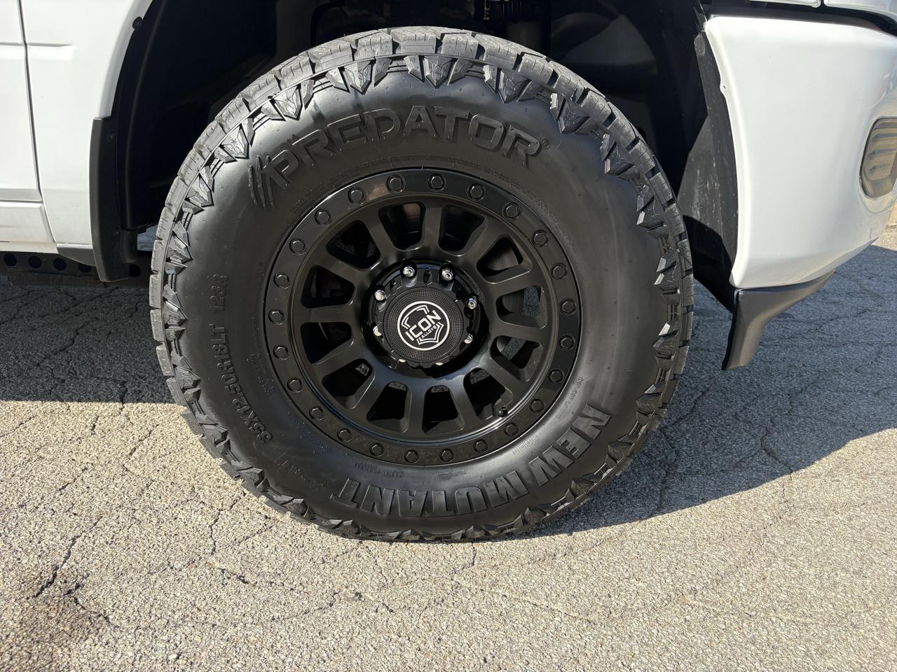 RAM 2500 Tradesman 4x4 Crew Cab 6'4" Box 2022