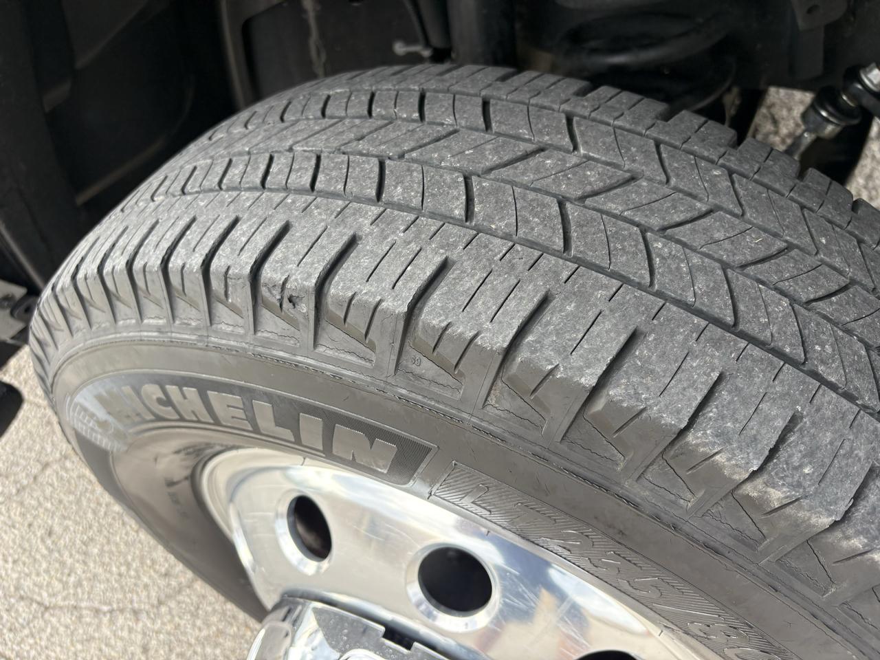 RAM 3500 Laramie 4x4 Crew Cab 8' Box 2021