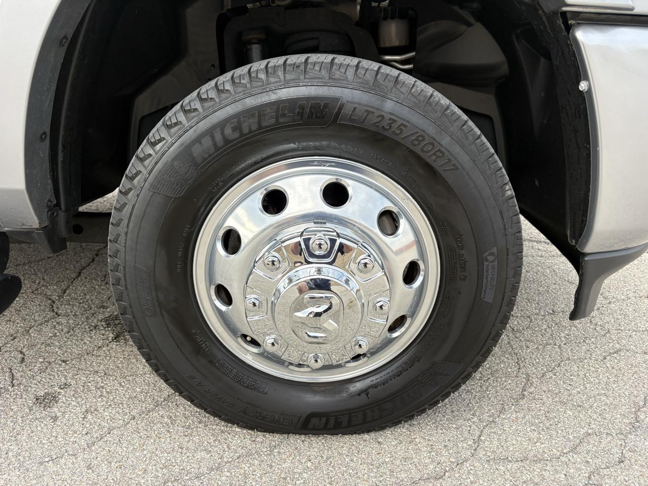 RAM 3500 Laramie 4x4 Crew Cab 8' Box 2021