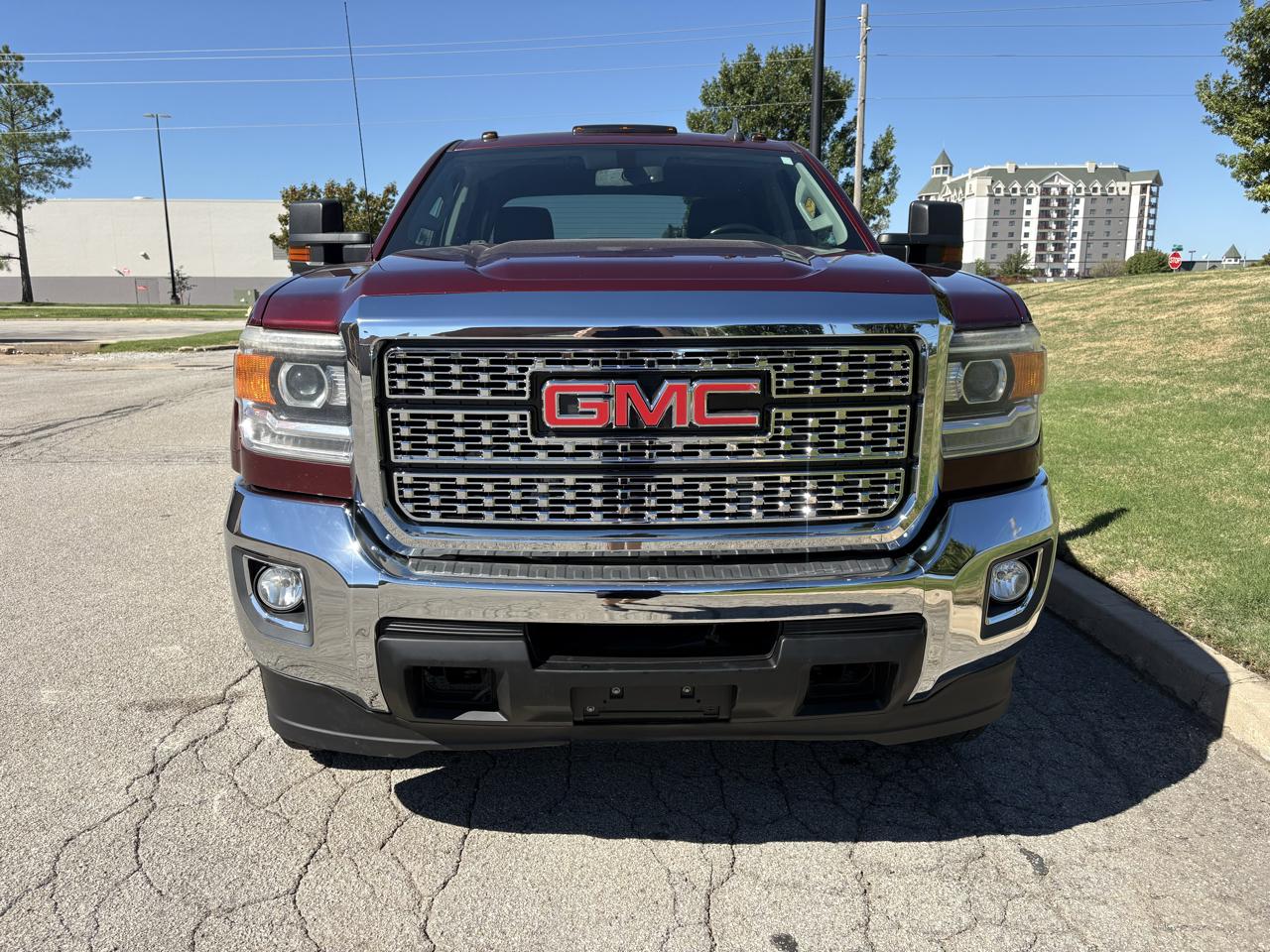 GMC Sierra photo 9