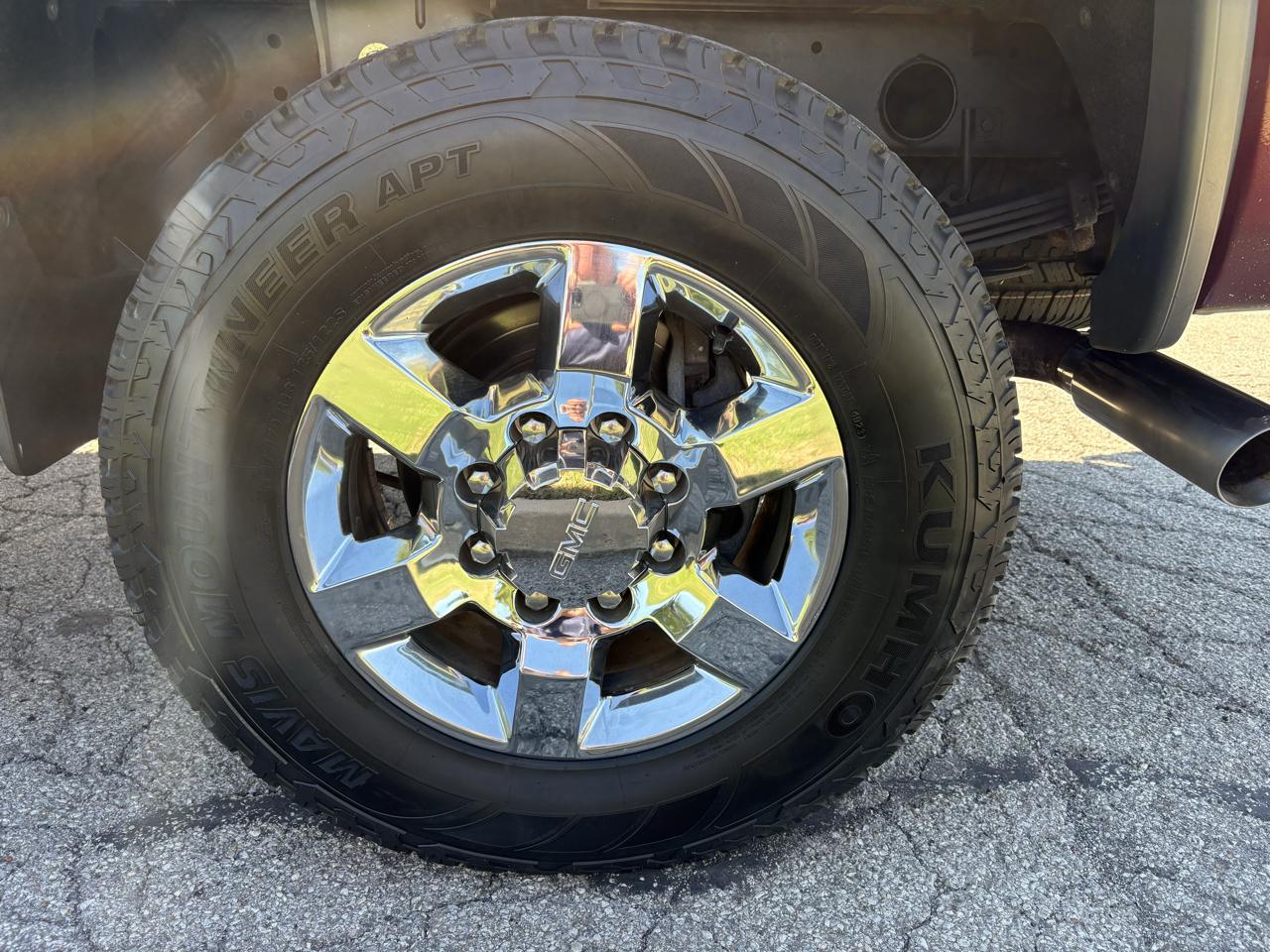 GMC Sierra photo 13