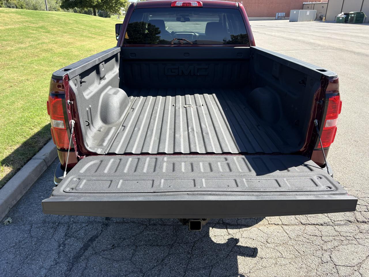 GMC Sierra photo 5