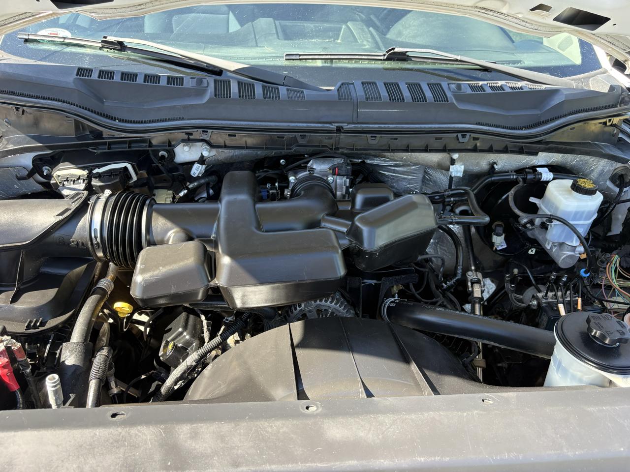 Ford Super Duty F-250 SRW XL 4WD Crew Cab 8' Box 2018
