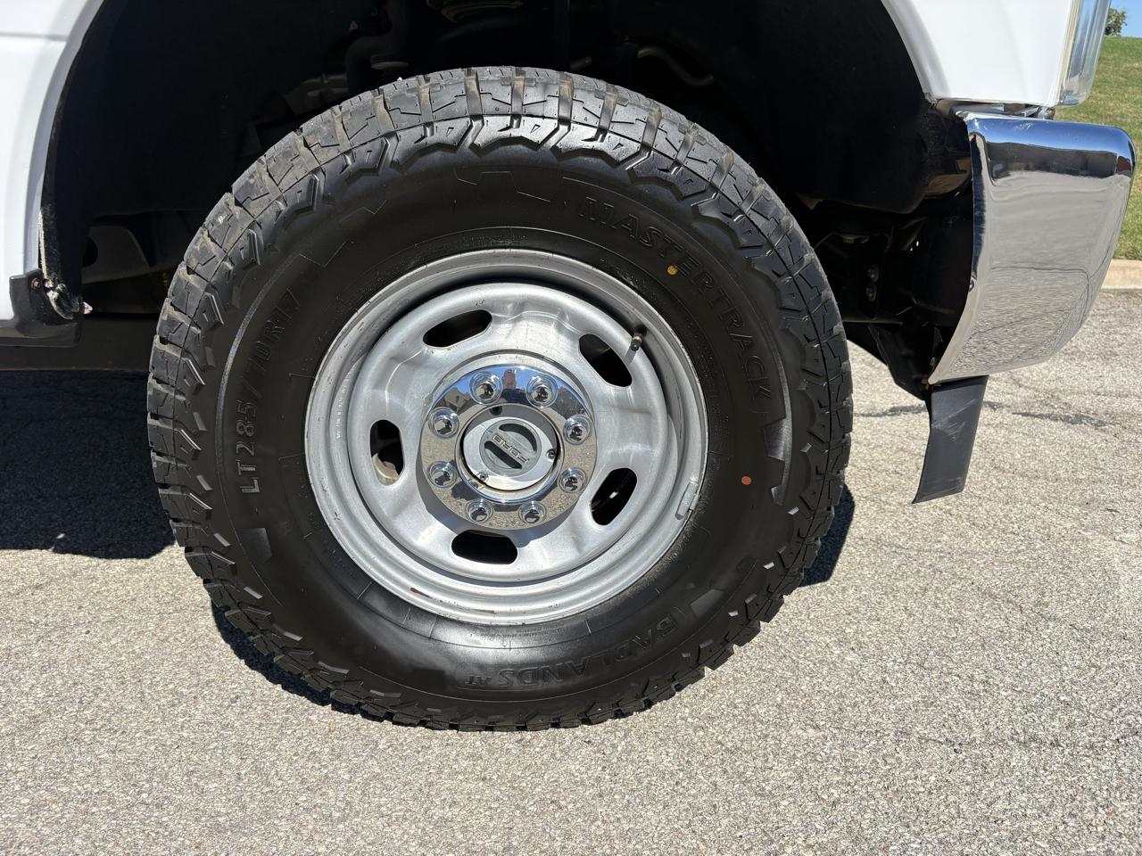 Ford Super Duty F-250 SRW XL 4WD Crew Cab 8' Box 2018