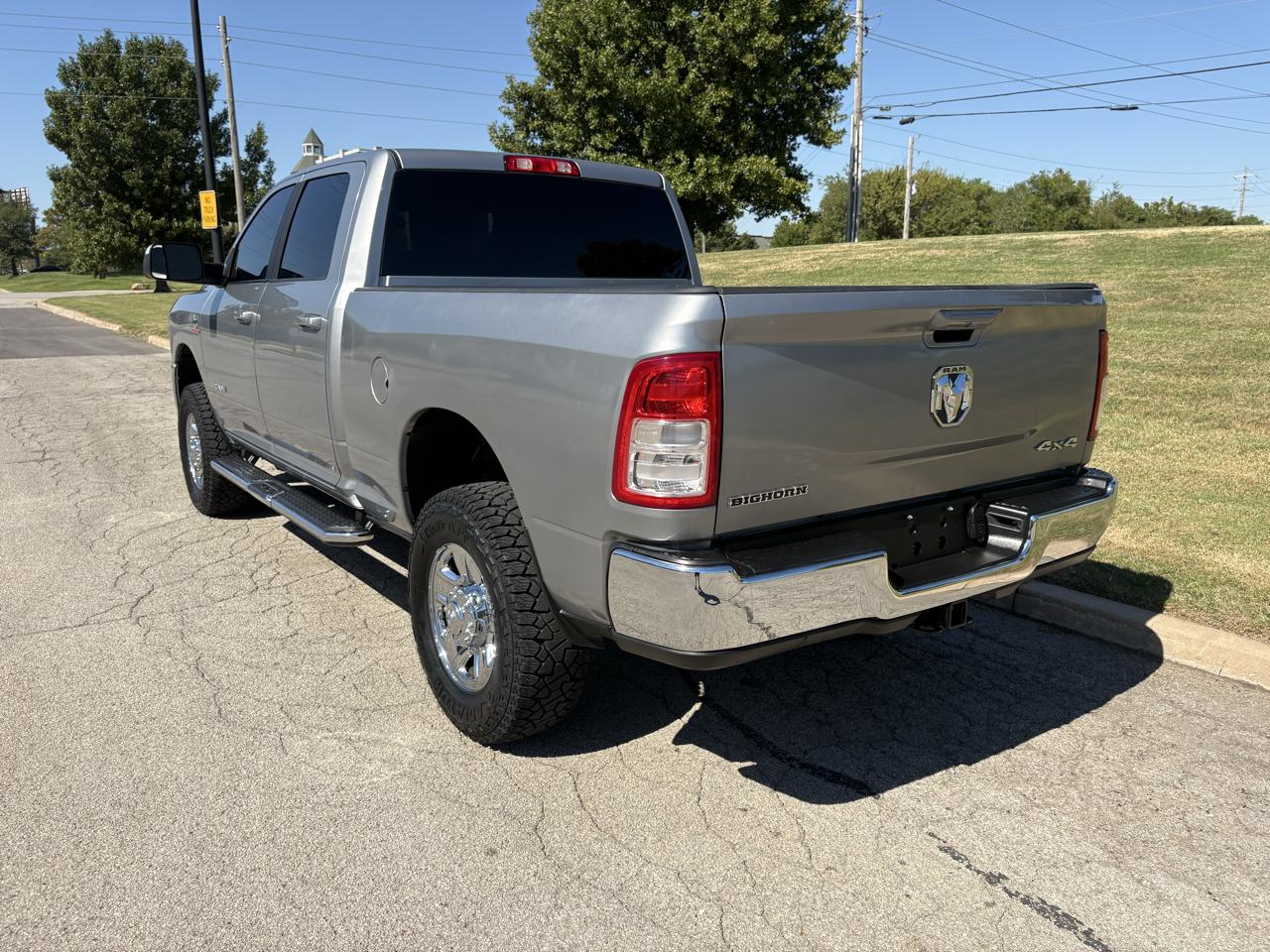 RAM 2500 Big Horn 4x4 Crew Cab 6'4" Box 2021