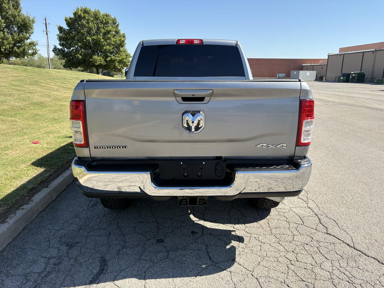RAM 2500 Big Horn 4x4 Crew Cab 6'4" Box 2021