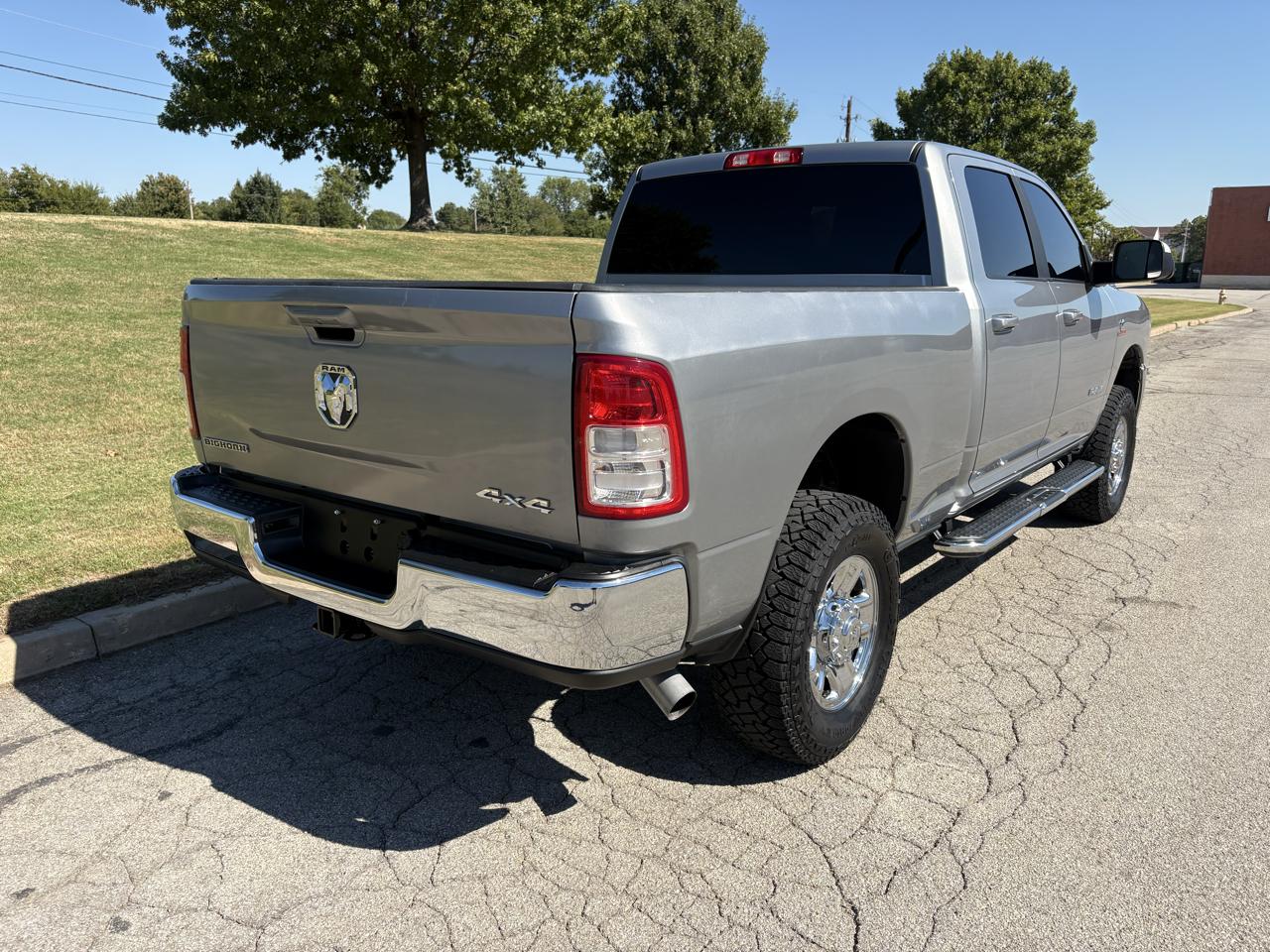 RAM 2500 Big Horn 4x4 Crew Cab 6'4" Box 2021