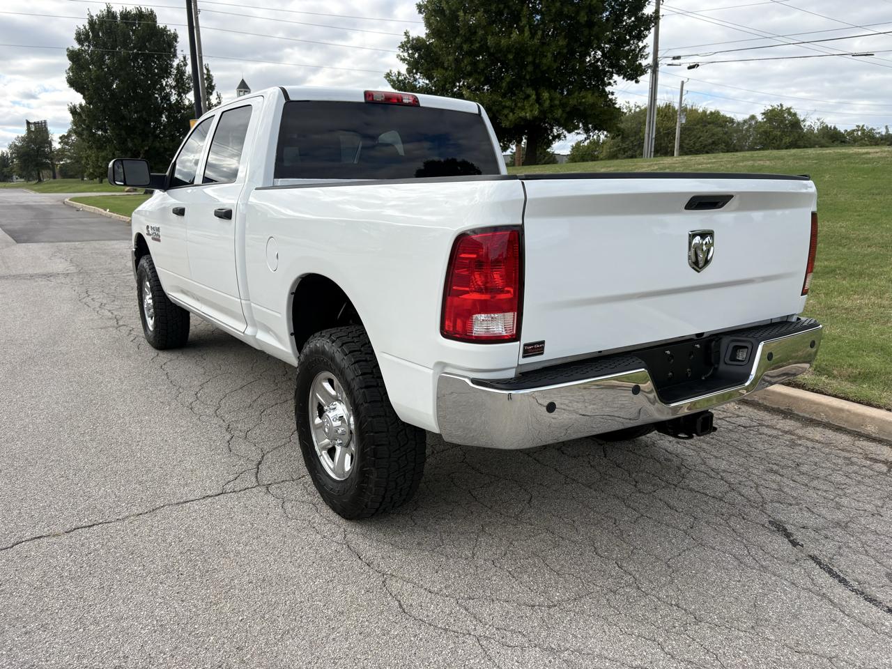 RAM 2500 Tradesman 4x4 Crew Cab 6'4" Box 2018