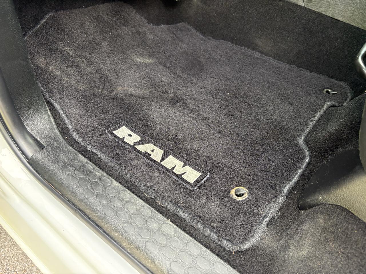 RAM 2500 Tradesman 4x4 Crew Cab 6'4" Box 2018