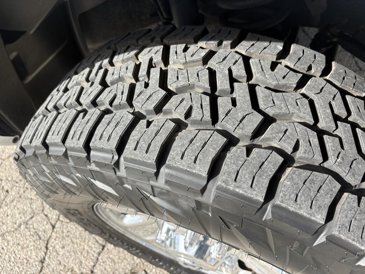 RAM 2500 Tradesman 4x4 Crew Cab 6'4" Box 2018