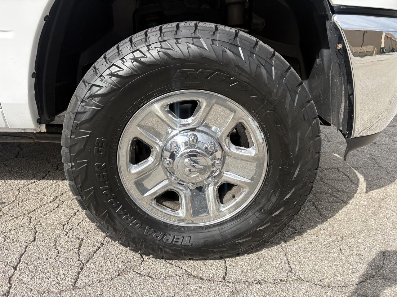 RAM 2500 Tradesman 4x4 Crew Cab 6'4" Box 2018