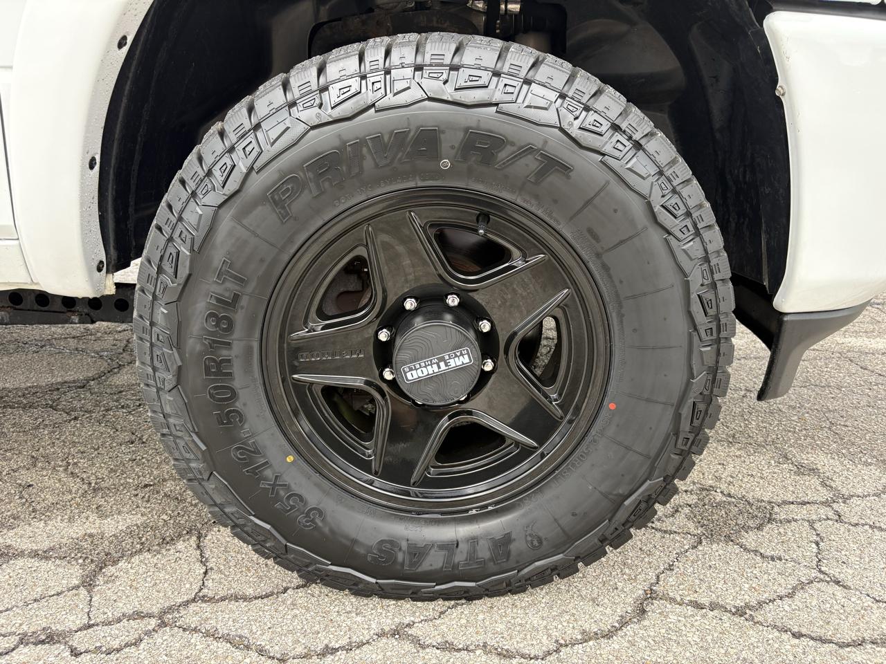 RAM 2500 Tradesman 4x4 Crew Cab 6'4" Box 2024