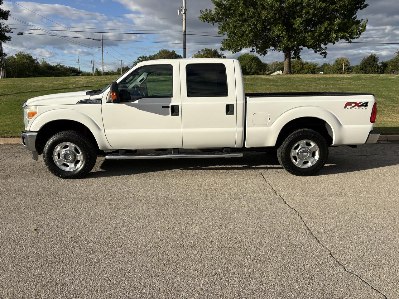 Ford Super Duty F-250 SRW 4WD Crew Cab 156" XLT 2013