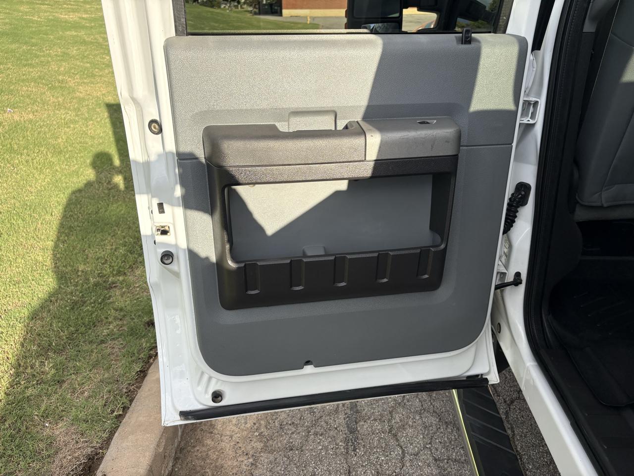 Ford Super Duty F-250 SRW 4WD Crew Cab 156" XLT 2013
