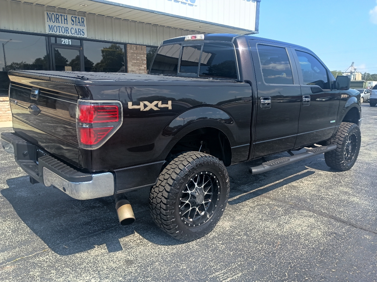 Ford F-150 4WD SuperCrew 145" XLT 2013 Ford F-150 4WD SuperCrew 145" XLT 2013