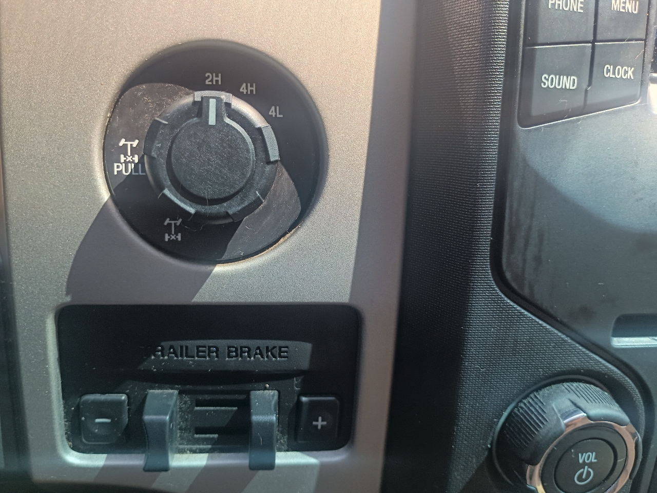 Ford F-150 4WD SuperCrew 145" XLT 2013 Ford F-150 4WD SuperCrew 145" XLT 2013