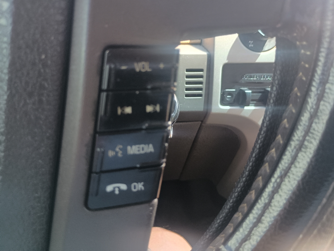 Ford F-150 4WD SuperCrew 145" XLT 2013 Ford F-150 4WD SuperCrew 145" XLT 2013