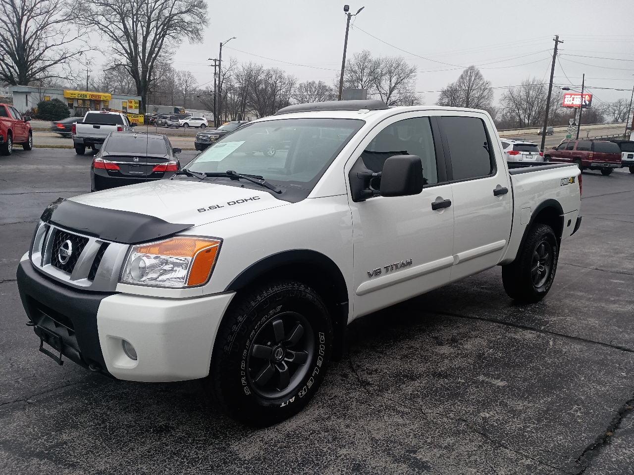 Nissan Titan 4WD Crew Cab SWB PRO-4X 2015