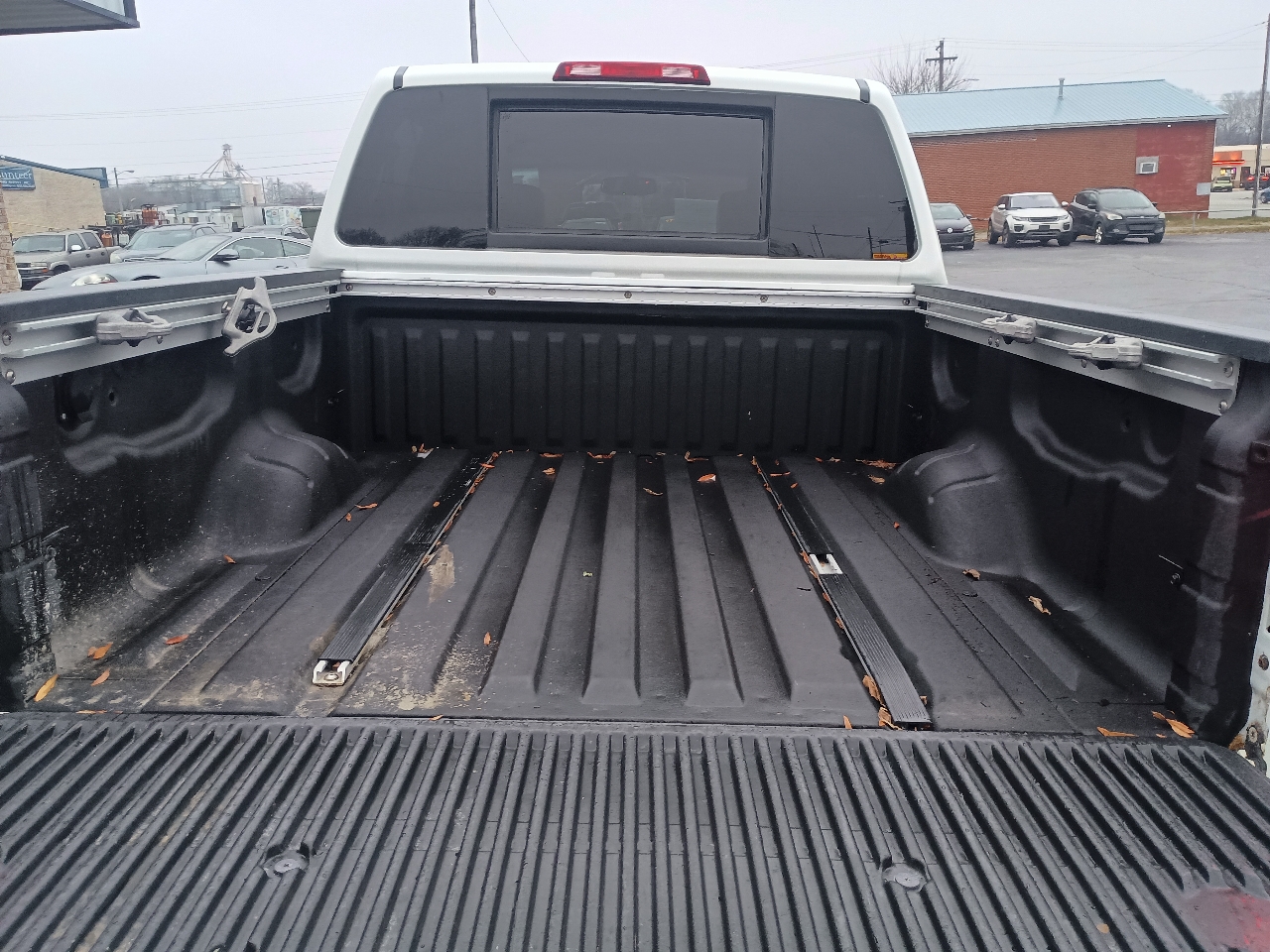 Nissan Titan 4WD Crew Cab SWB PRO-4X 2015