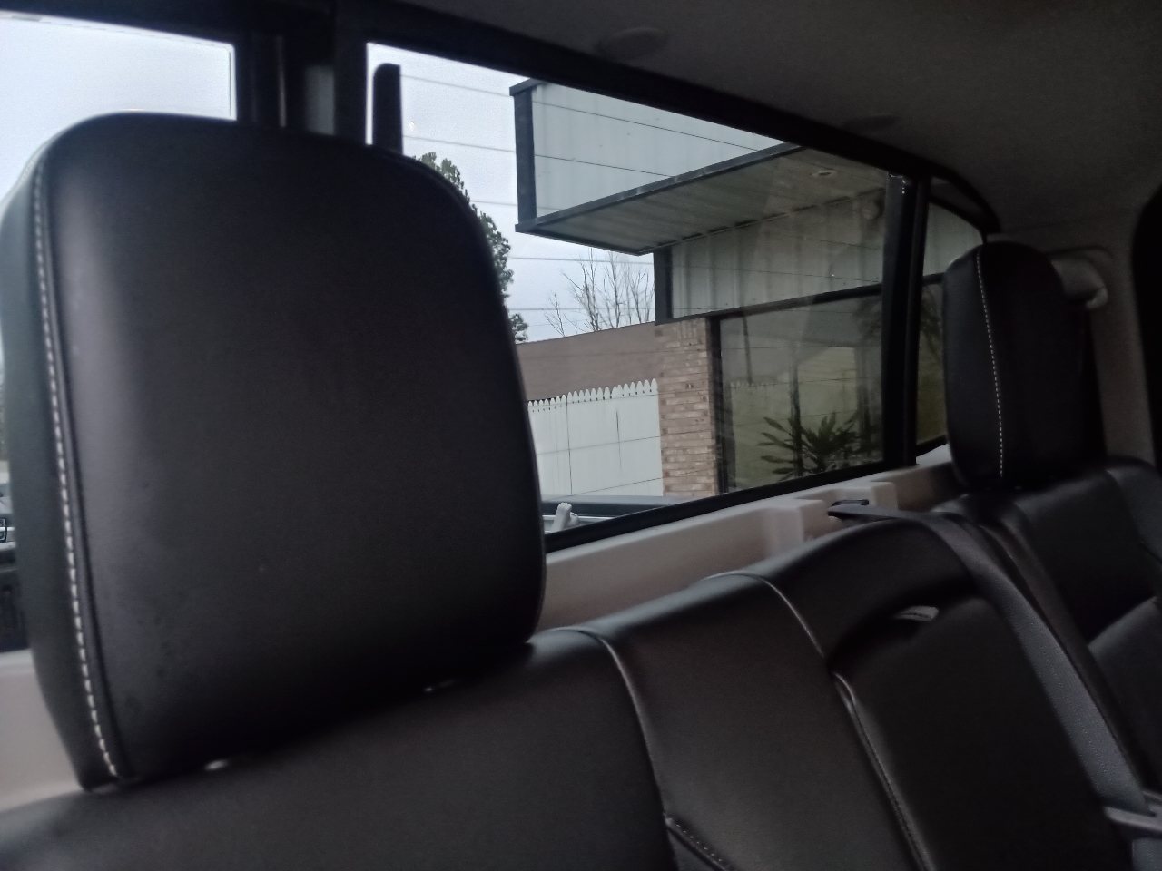 Nissan Titan 4WD Crew Cab SWB PRO-4X 2015