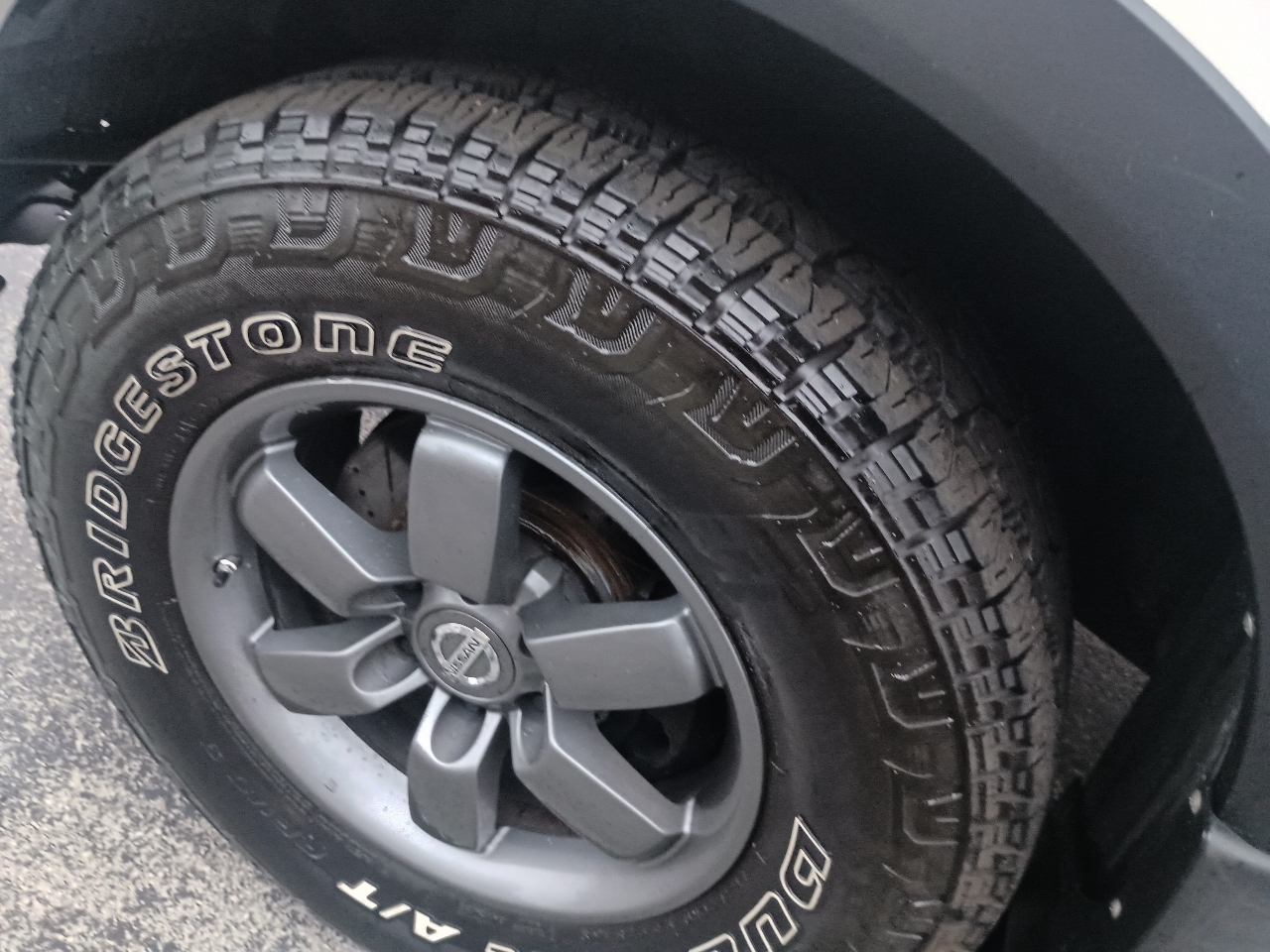 Nissan Titan 4WD Crew Cab SWB PRO-4X 2015