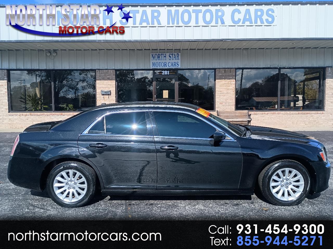 2013 Chrysler 300 4dr Sdn RWD
