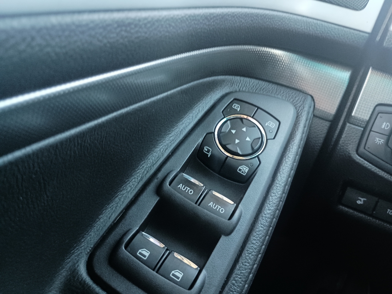 Ford Explorer 4WD 4dr Sport 2014