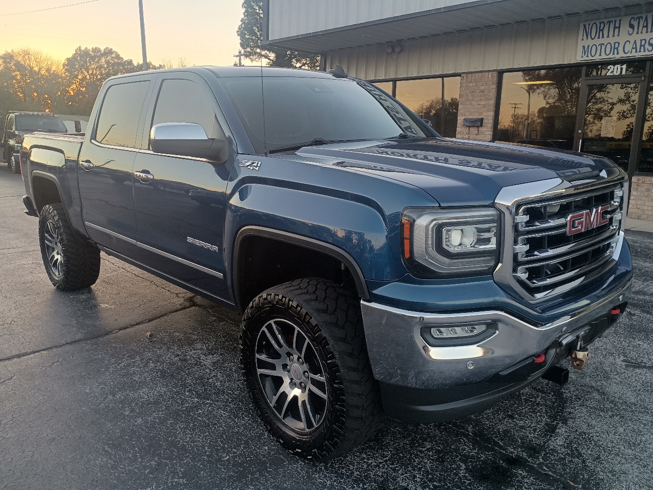 GMC Sierra 1500 4WD Crew Cab 143.5" SLT 2016