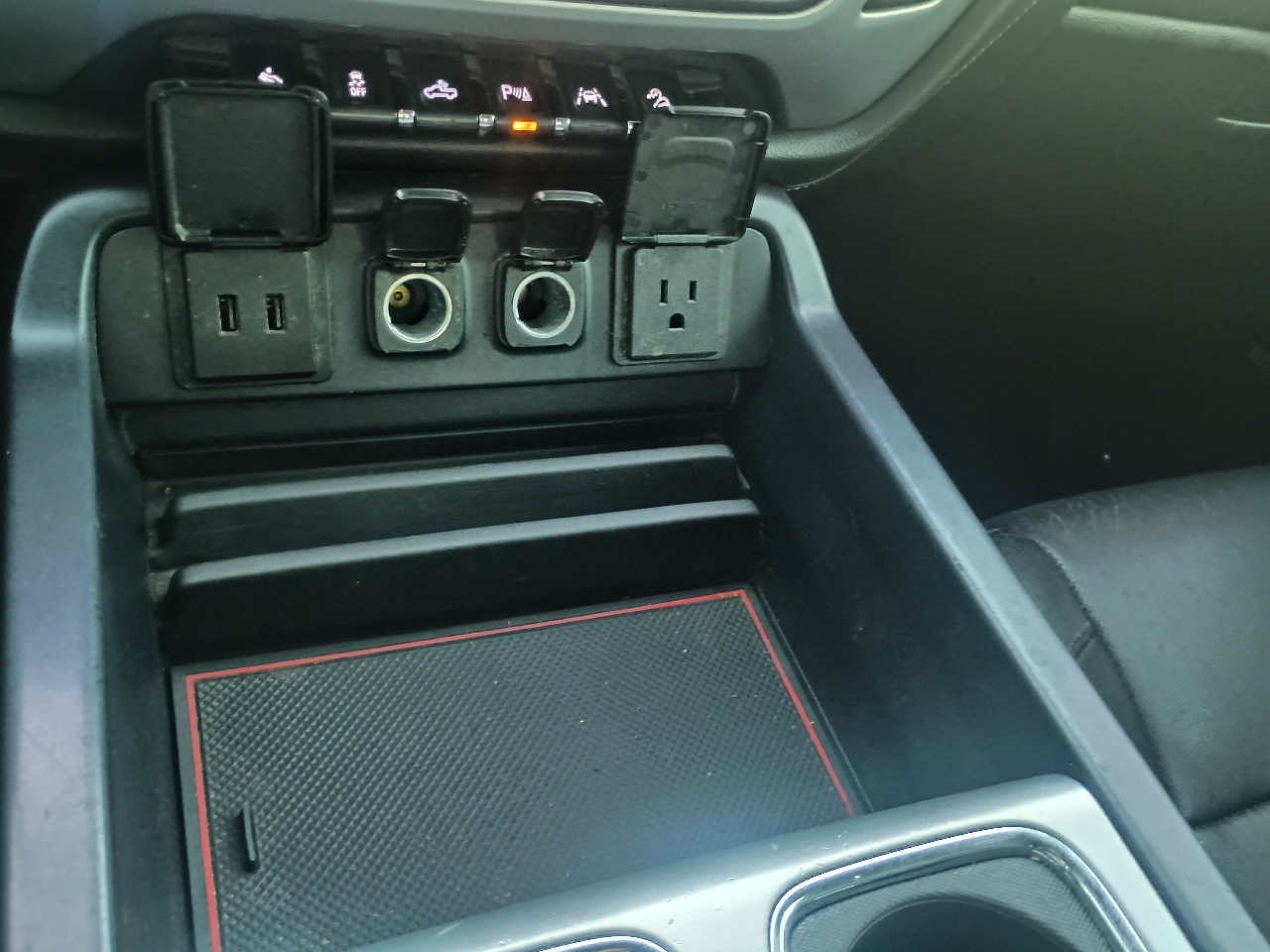 GMC Sierra 1500 4WD Crew Cab 143.5" SLT 2016