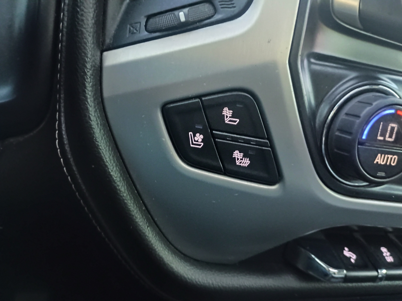 GMC Sierra 1500 4WD Crew Cab 143.5" SLT 2016