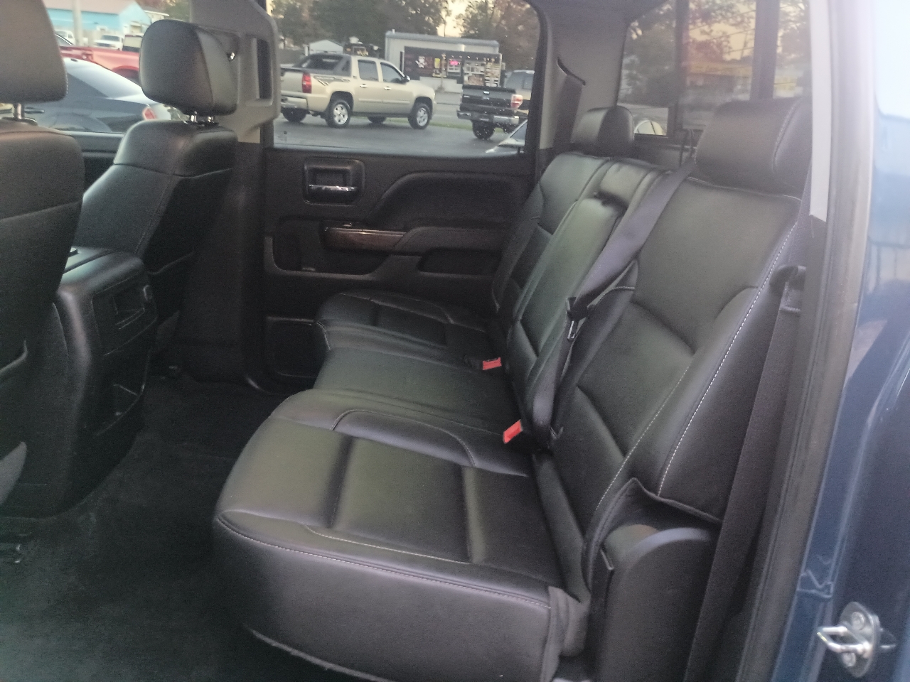 GMC Sierra 1500 4WD Crew Cab 143.5" SLT 2016