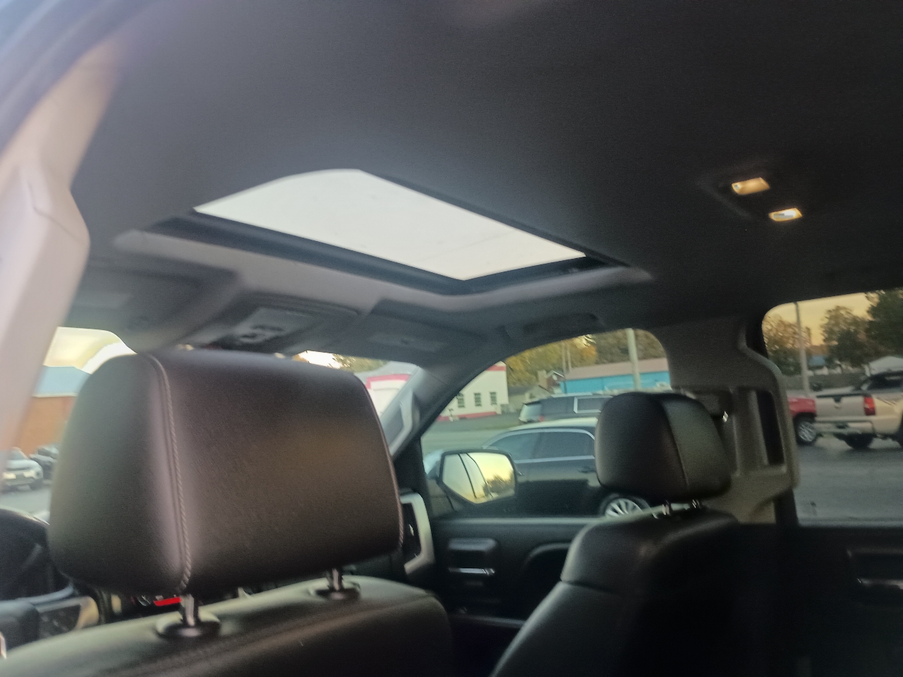 GMC Sierra 1500 4WD Crew Cab 143.5" SLT 2016