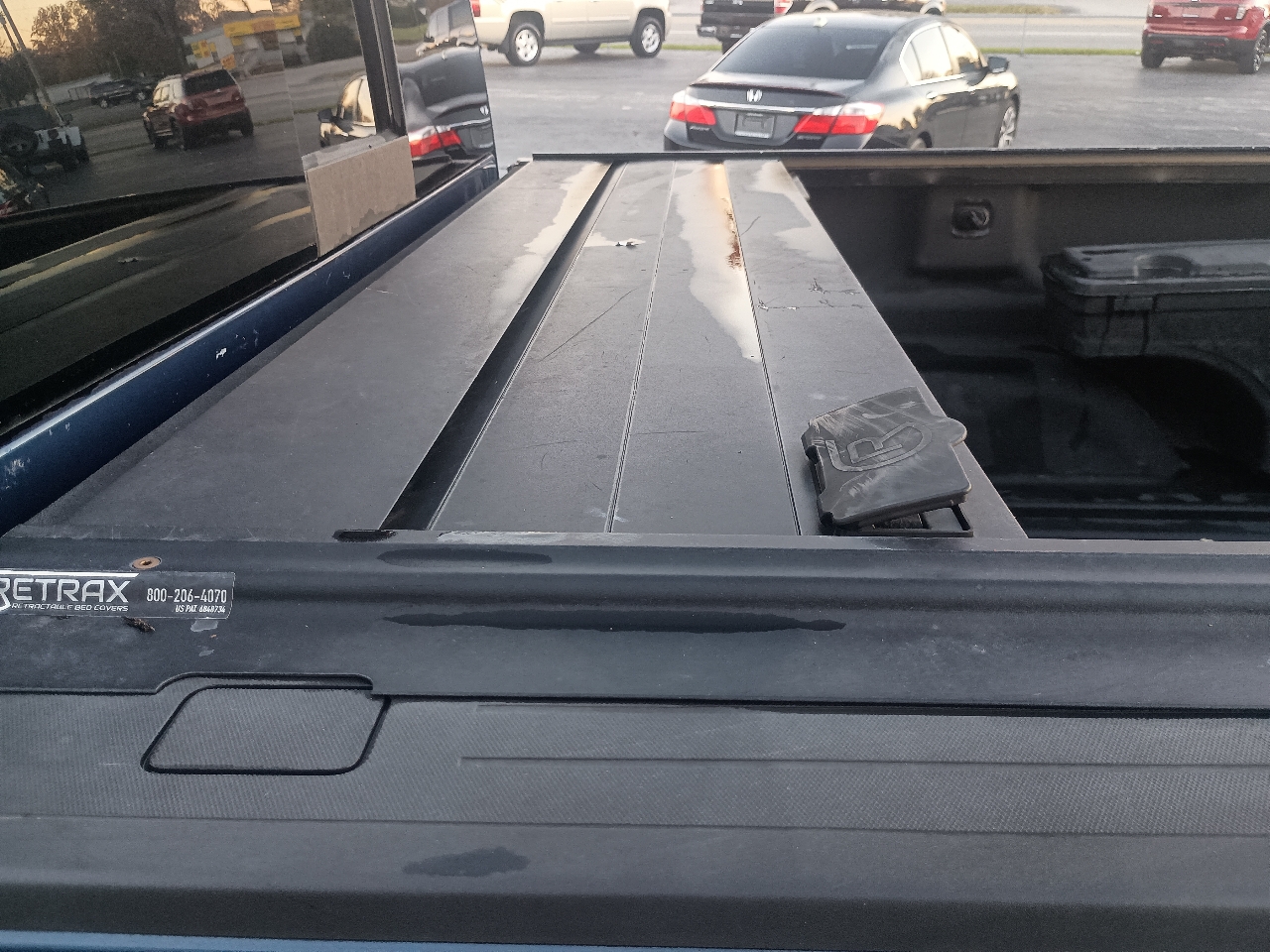 GMC Sierra 1500 4WD Crew Cab 143.5" SLT 2016