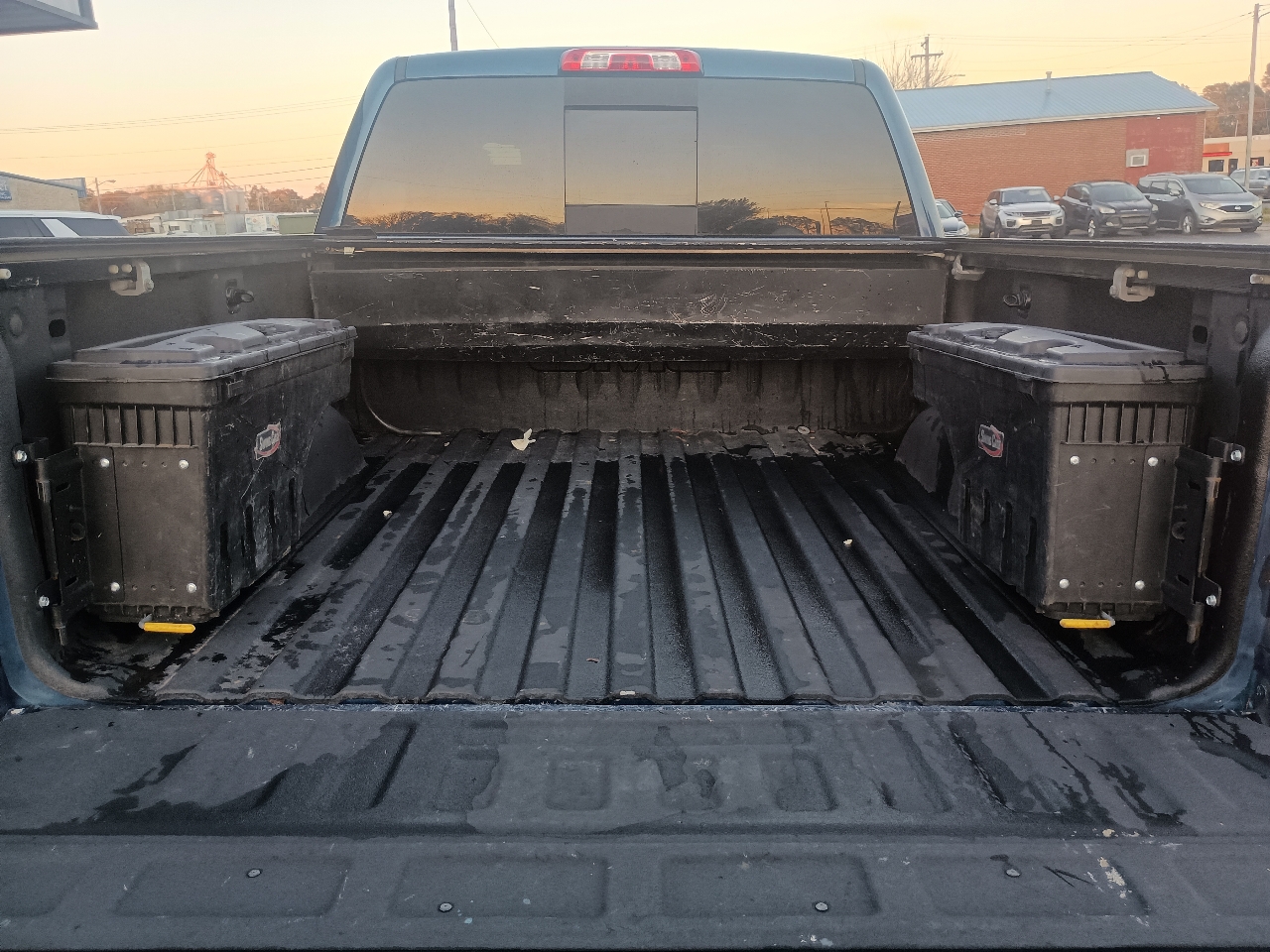 GMC Sierra 1500 4WD Crew Cab 143.5" SLT 2016