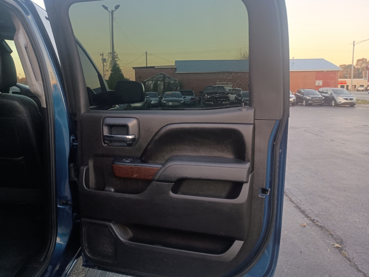 GMC Sierra 1500 4WD Crew Cab 143.5" SLT 2016