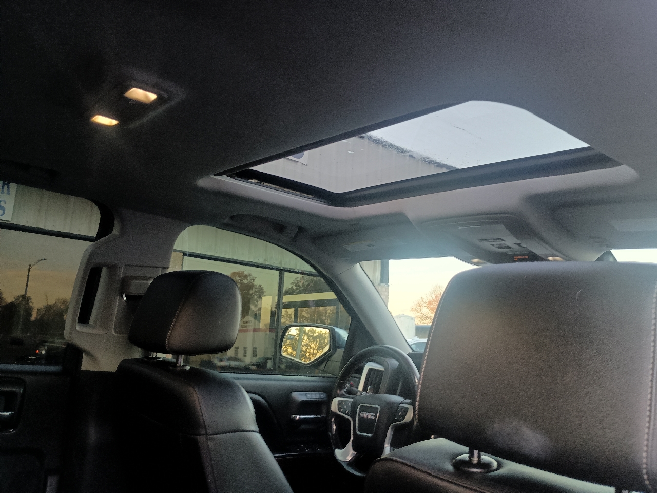 GMC Sierra 1500 4WD Crew Cab 143.5" SLT 2016