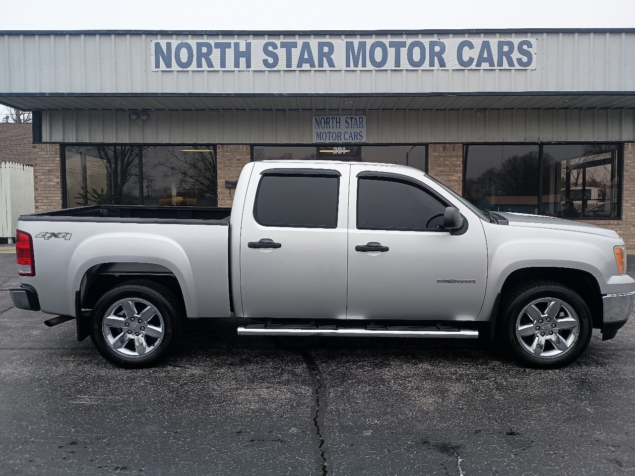 GMC Sierra 1500 4WD Crew Cab 143.5" SLE 2013