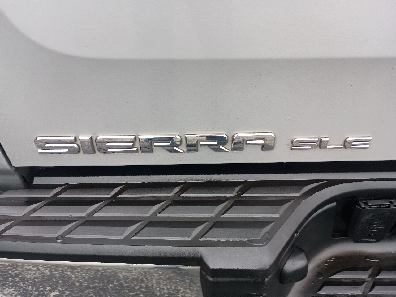 GMC Sierra 1500 4WD Crew Cab 143.5" SLE 2013