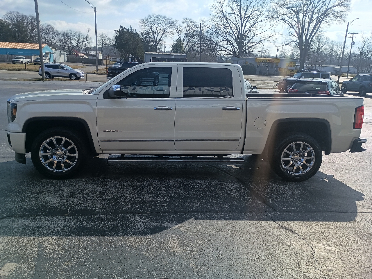 GMC Sierra 1500 4WD Crew Cab 143.5" Denali 2014