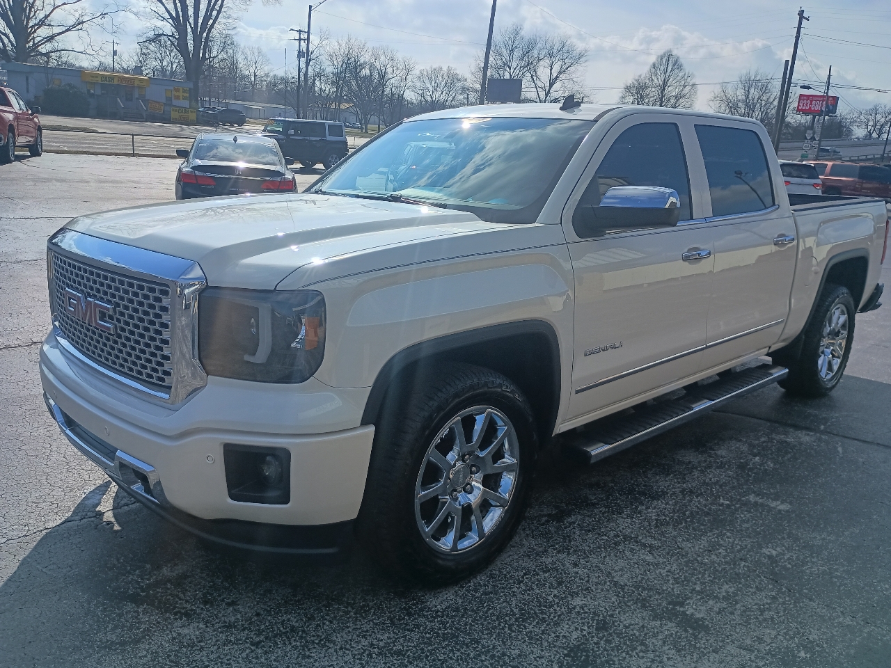 GMC Sierra 1500 4WD Crew Cab 143.5" Denali 2014