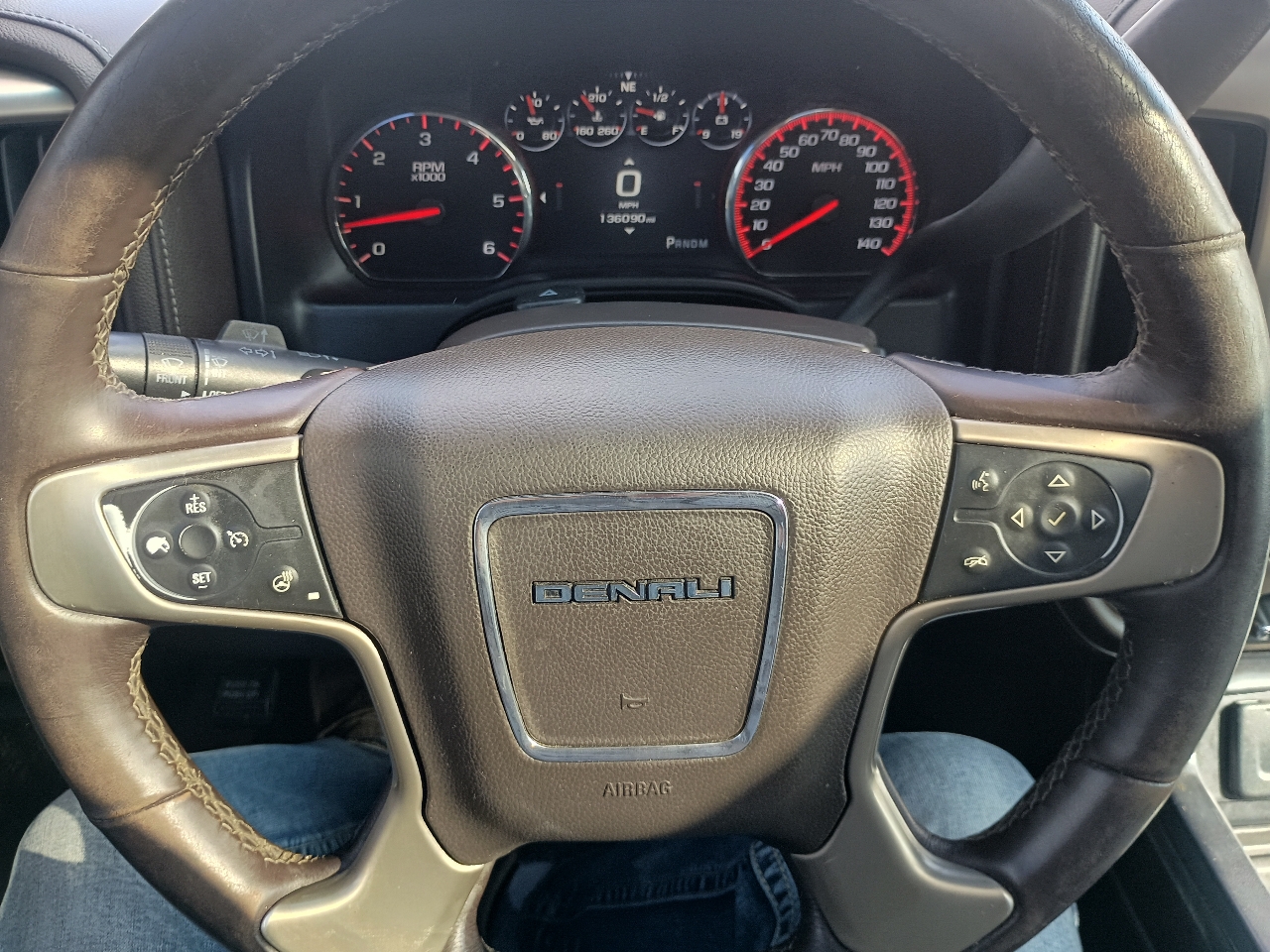 GMC Sierra 1500 4WD Crew Cab 143.5" Denali 2014