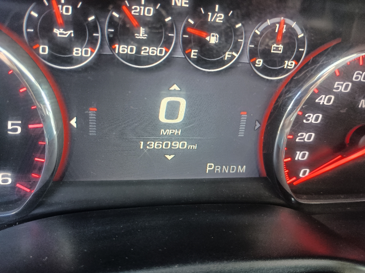 GMC Sierra 1500 4WD Crew Cab 143.5" Denali 2014