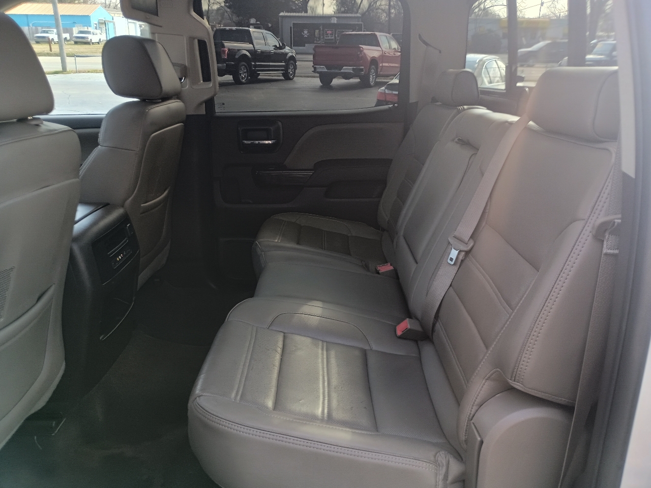 GMC Sierra 1500 4WD Crew Cab 143.5" Denali 2014