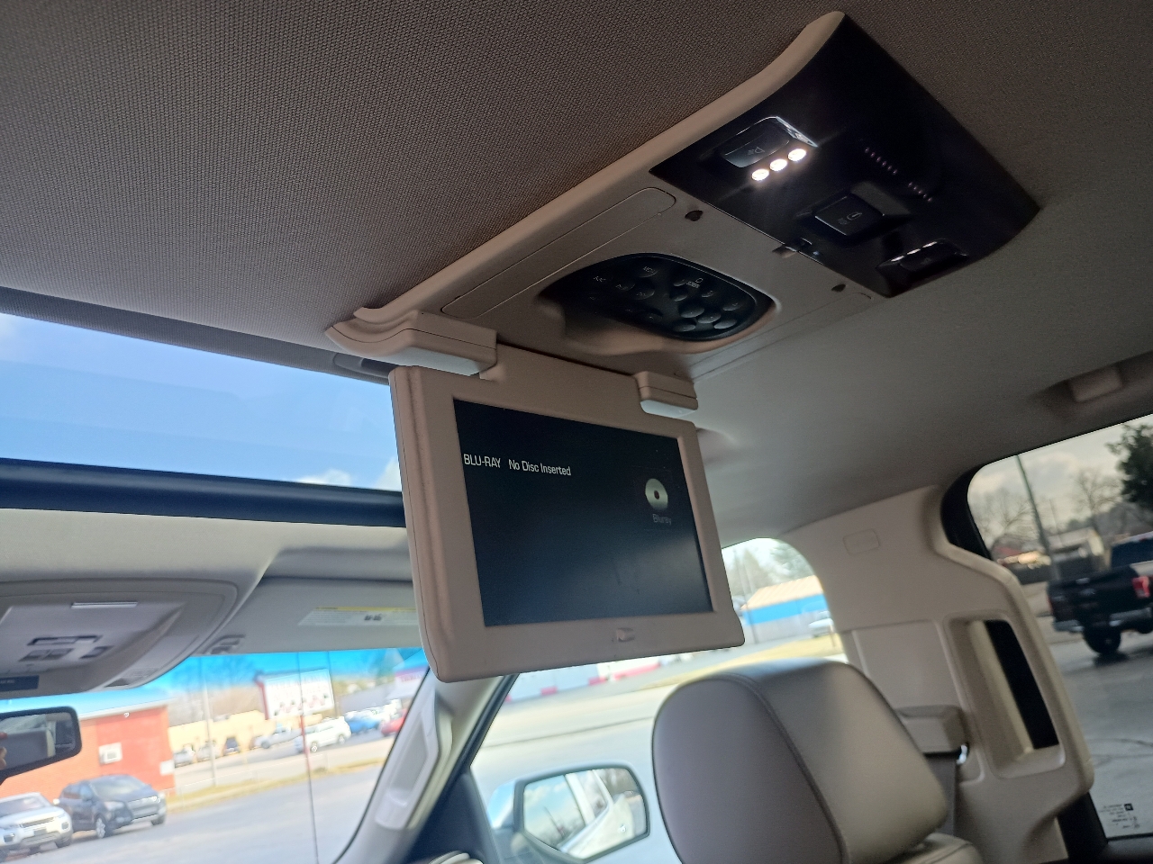 GMC Sierra 1500 4WD Crew Cab 143.5" Denali 2014