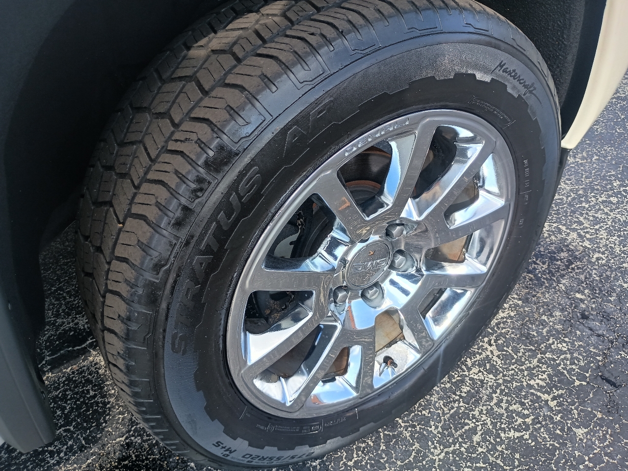 GMC Sierra 1500 4WD Crew Cab 143.5" Denali 2014