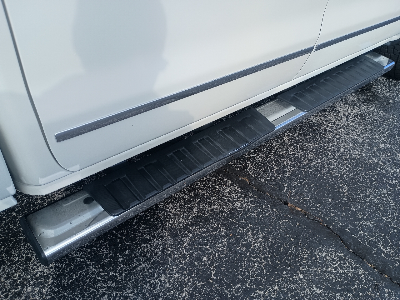 GMC Sierra 1500 4WD Crew Cab 143.5" Denali 2014